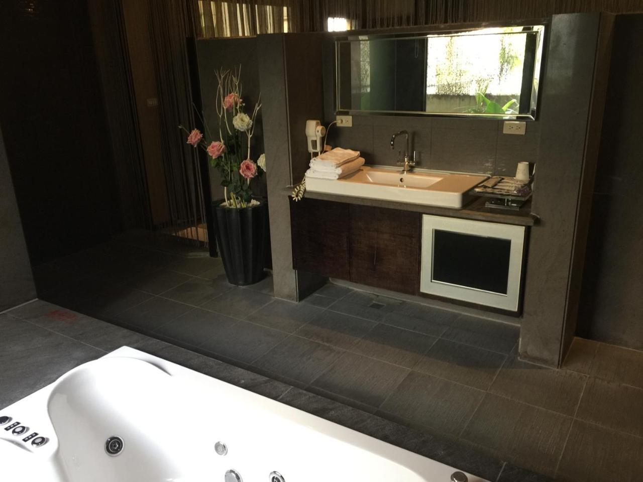Li-Gin Motel Ťia-i Exteriér fotografie